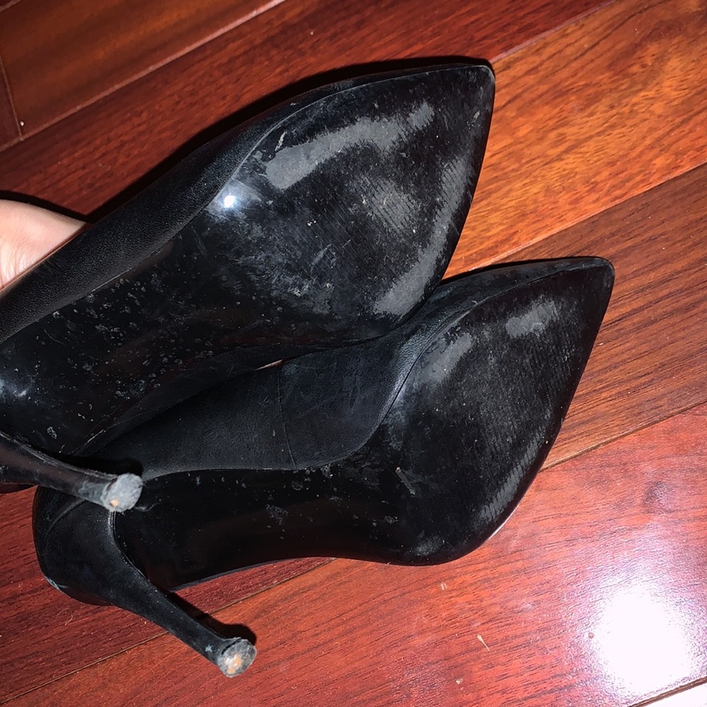 Black Pointy Toed Steve Madden Pumps - Picture 3 of 4
